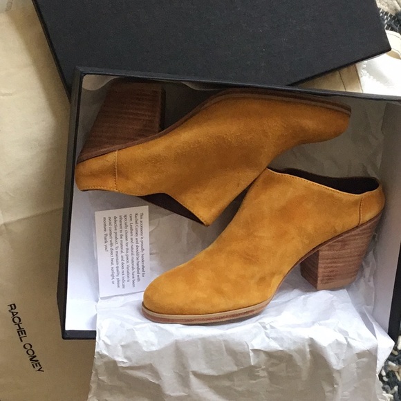 Rachel Comey Shoes - RACHEL COMEY MARS MULE IN TURMERIC sz 8